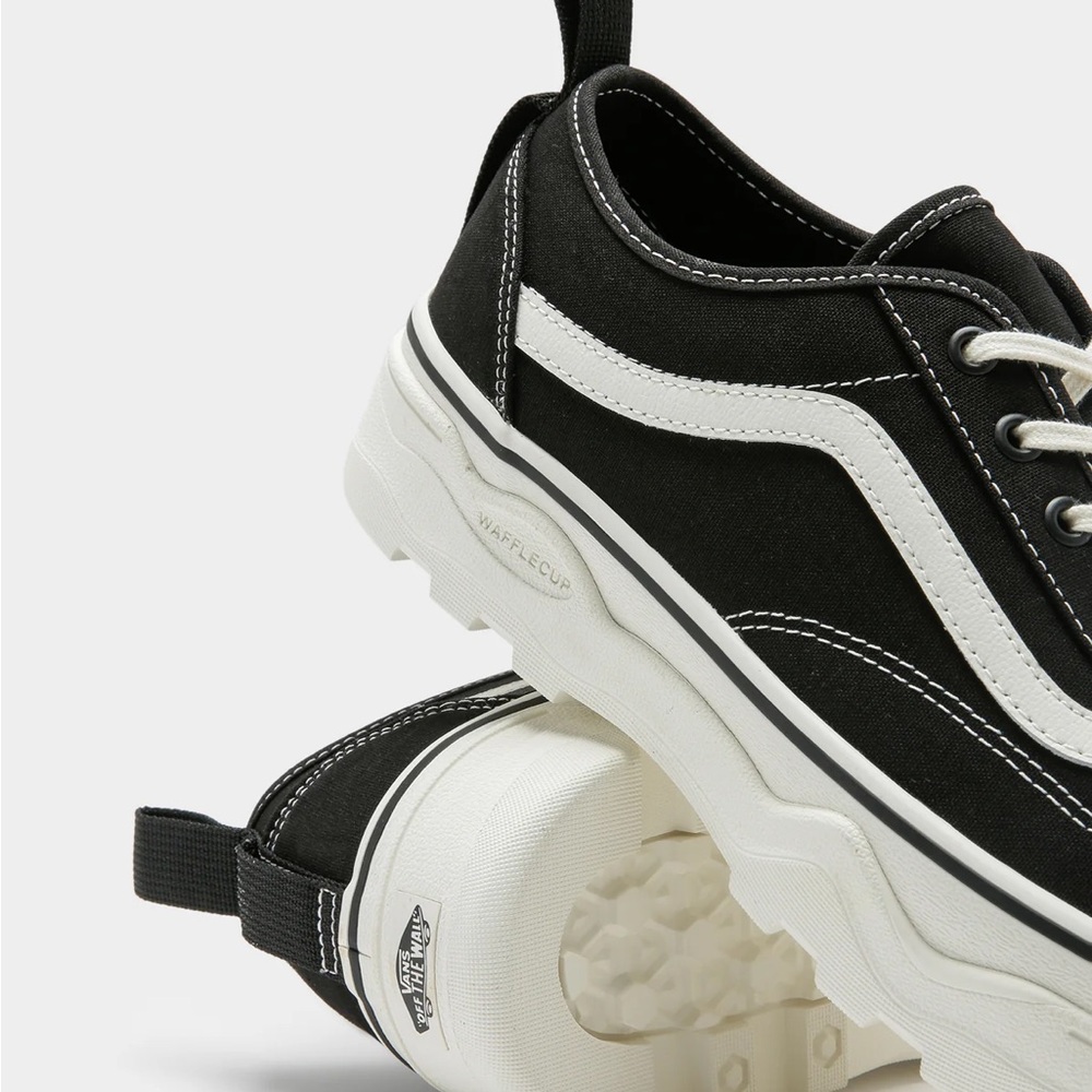 Vans Sentry Old Skool - Black/Marshmallo
